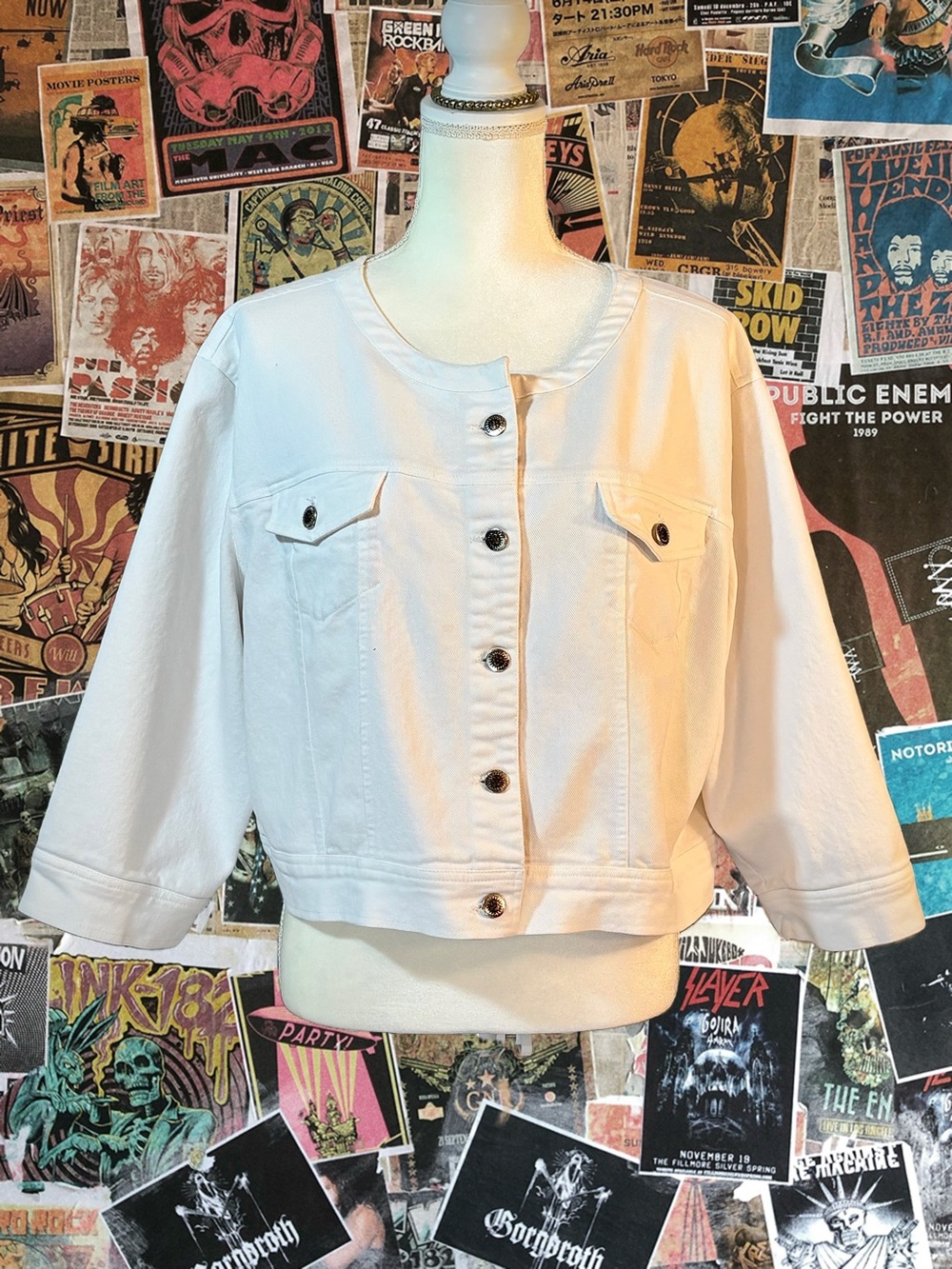 North style Women's White Cropped Button-Front Jean Jacket - Picture 12 of 14